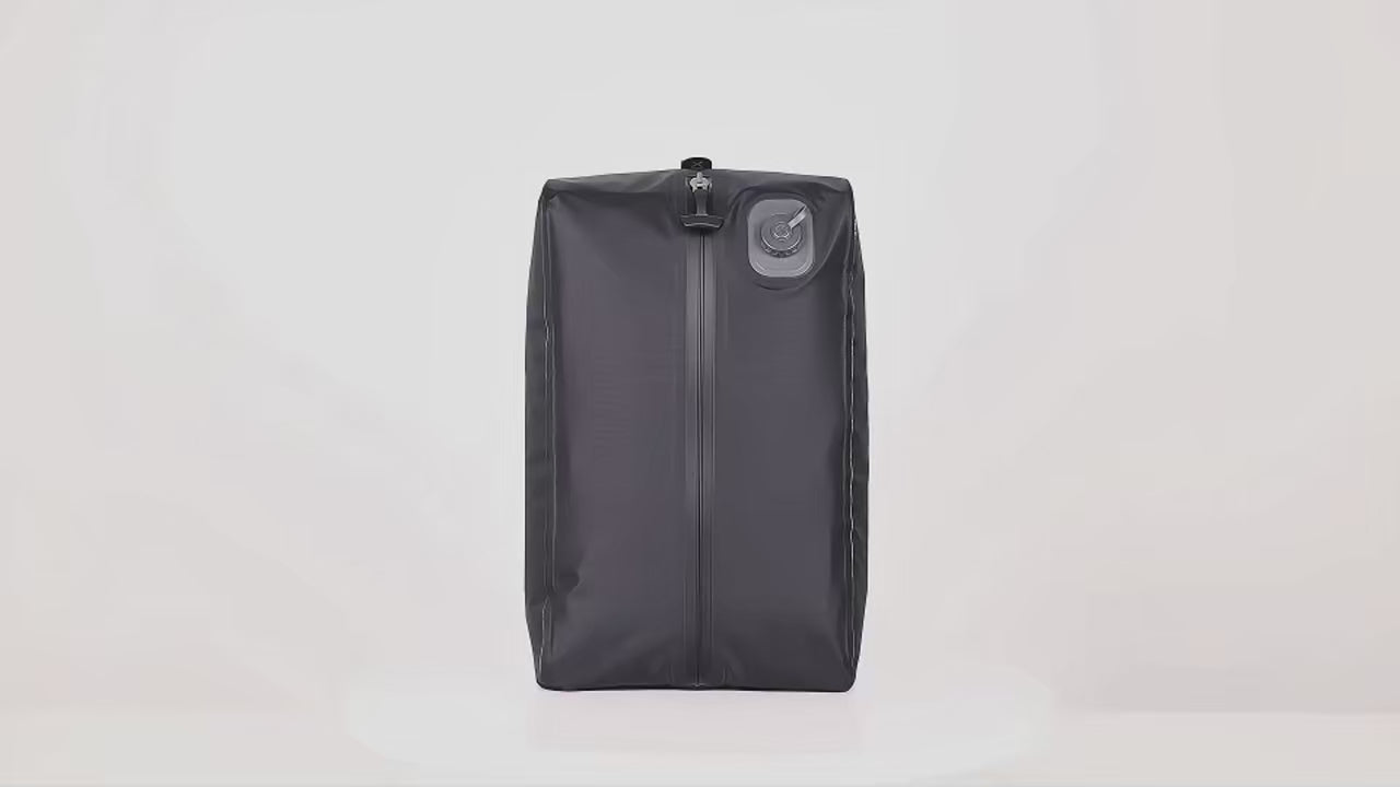 Automatic Vacuum Storage Bag with Built-In Electric Air Pump – Reusable Compression Saver Bag for Luggage, Suitcases & Backpack Travel